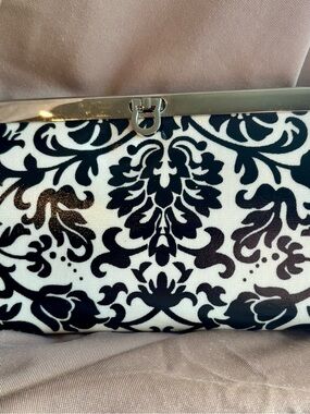 Classic Black & White Damask Clutch Wallet